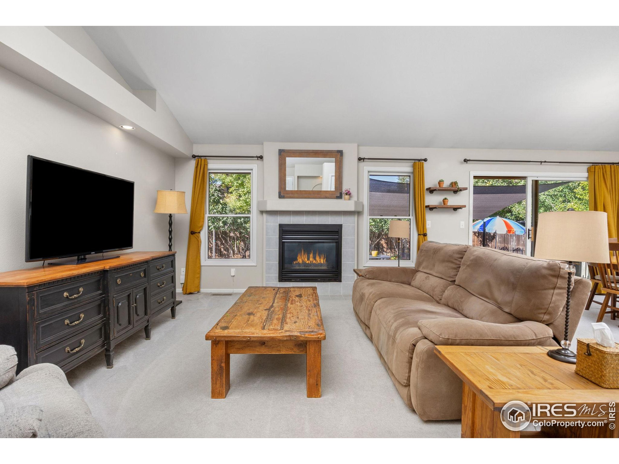 2800 Whitworth Dr