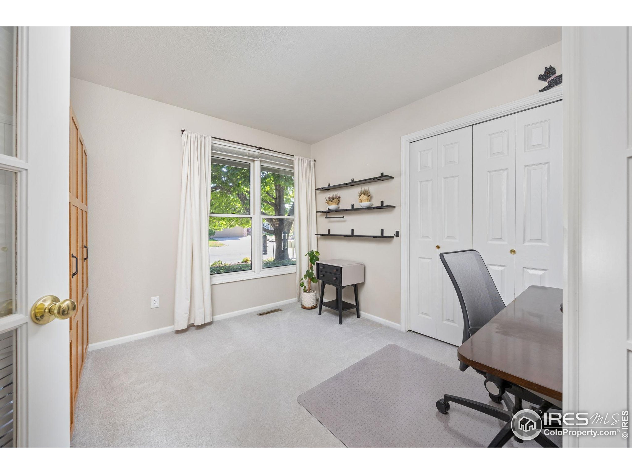 2800 Whitworth Dr