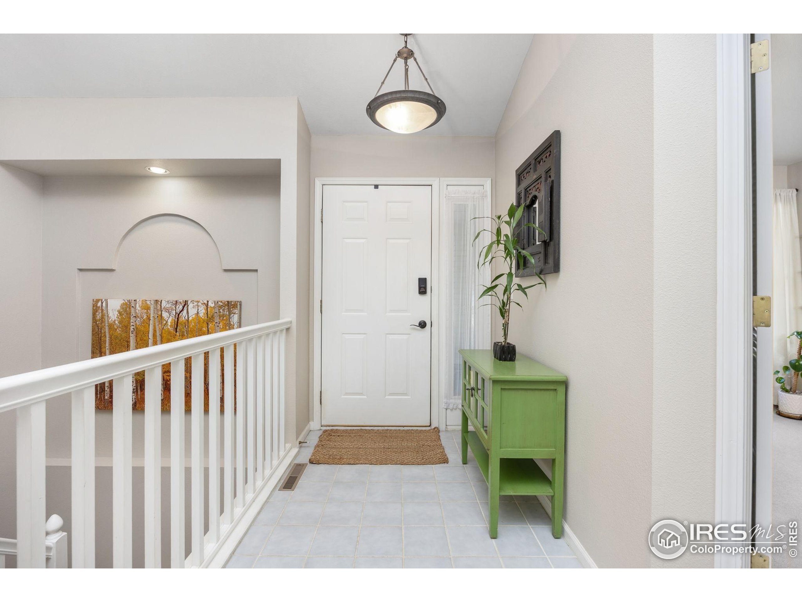 2800 Whitworth Dr