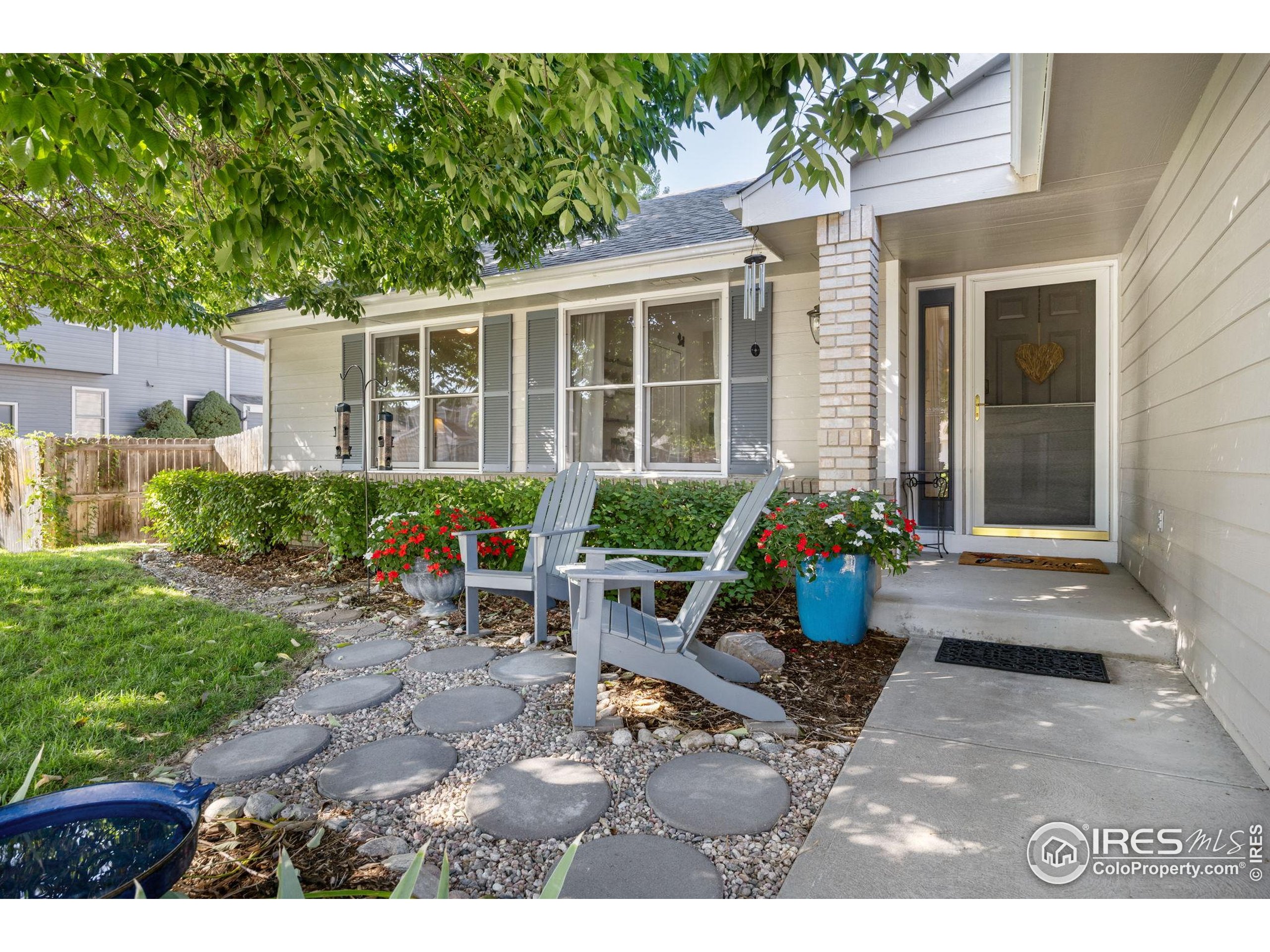 2800 Whitworth Dr