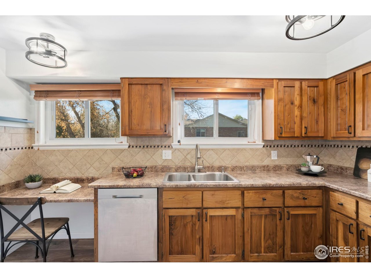 1464 Capulin Dr