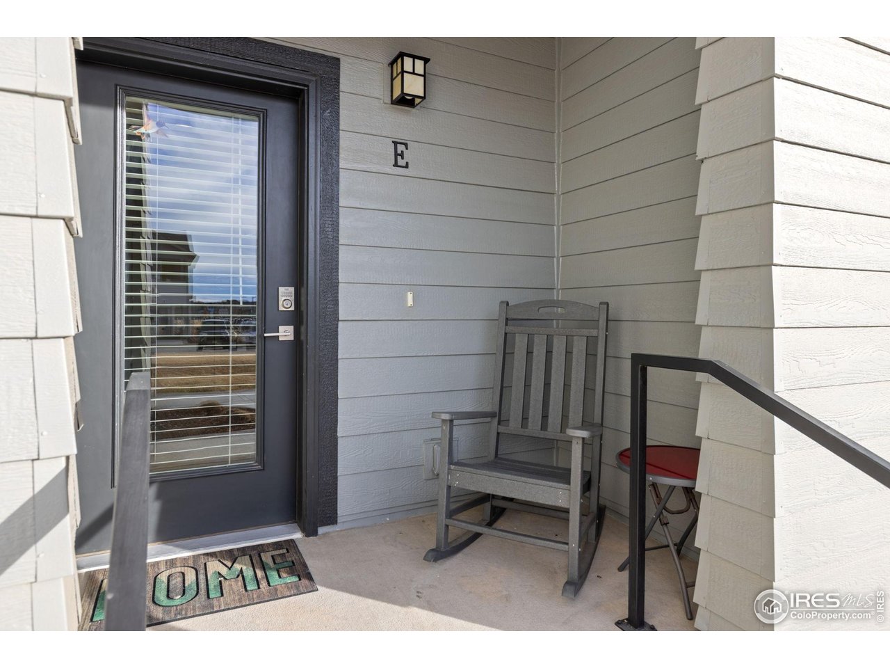 2706 Barnstormer St E