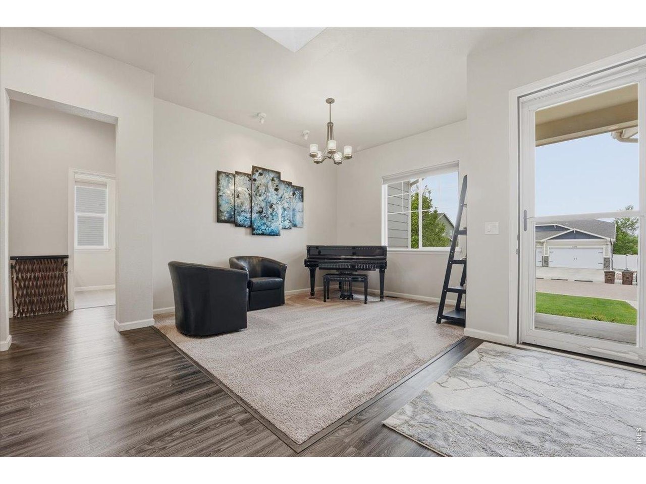 5487 Chantry Dr