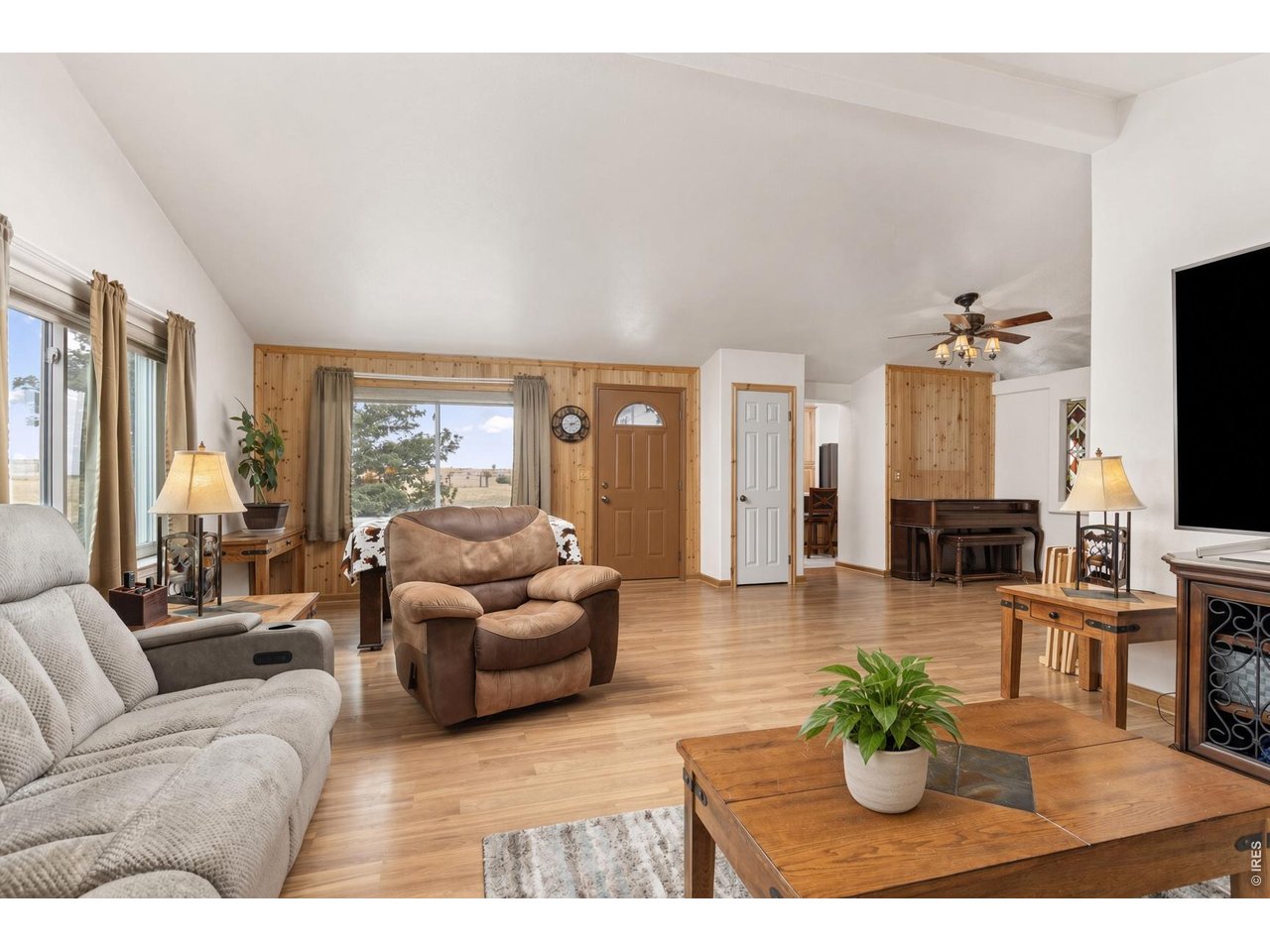 15350 Cavanaugh Rd