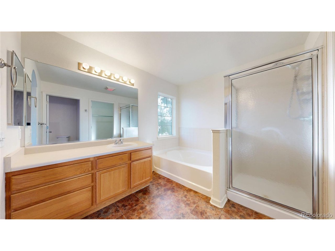3654 Ponderosa Ct 2