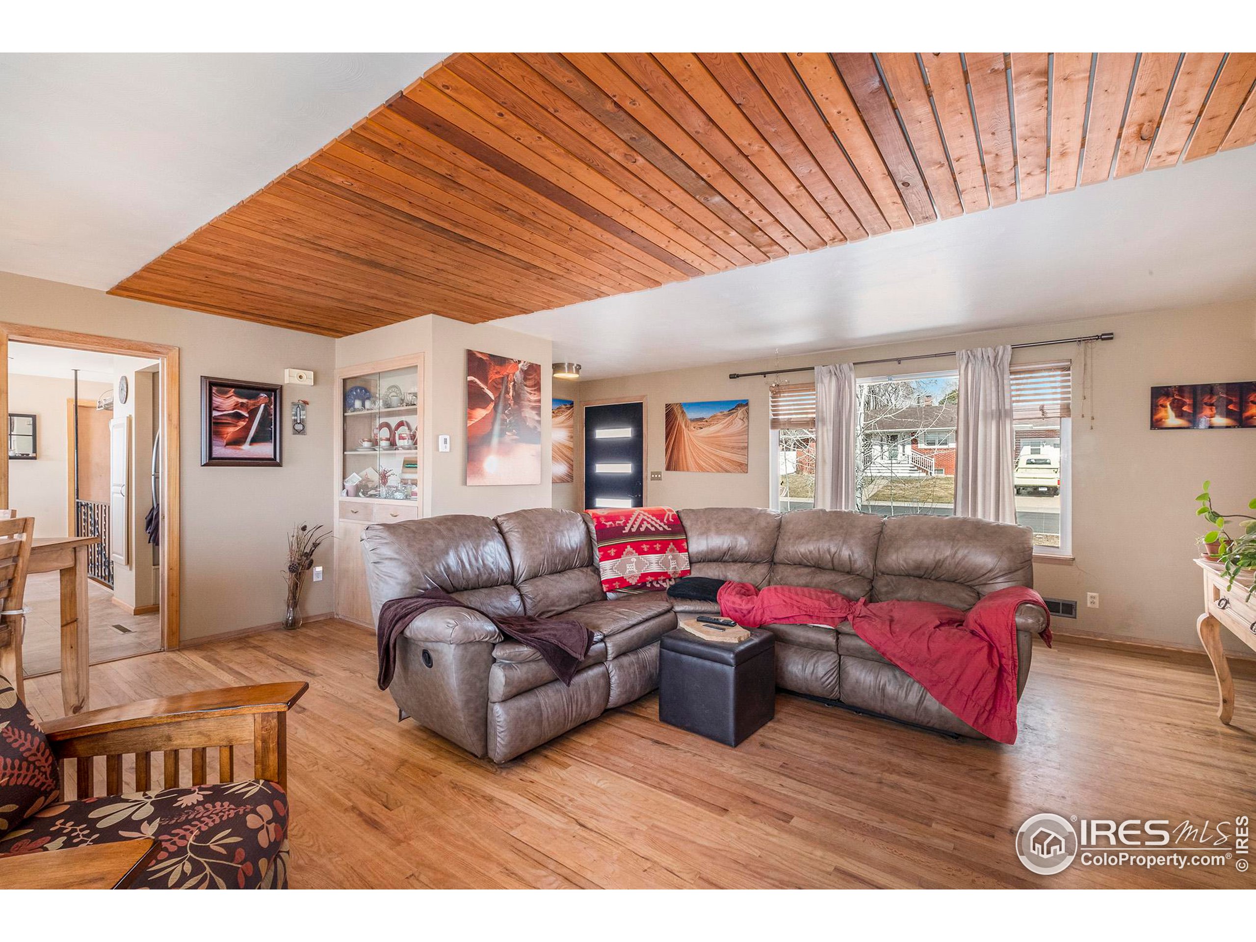 1125 W Broadmoor Dr
