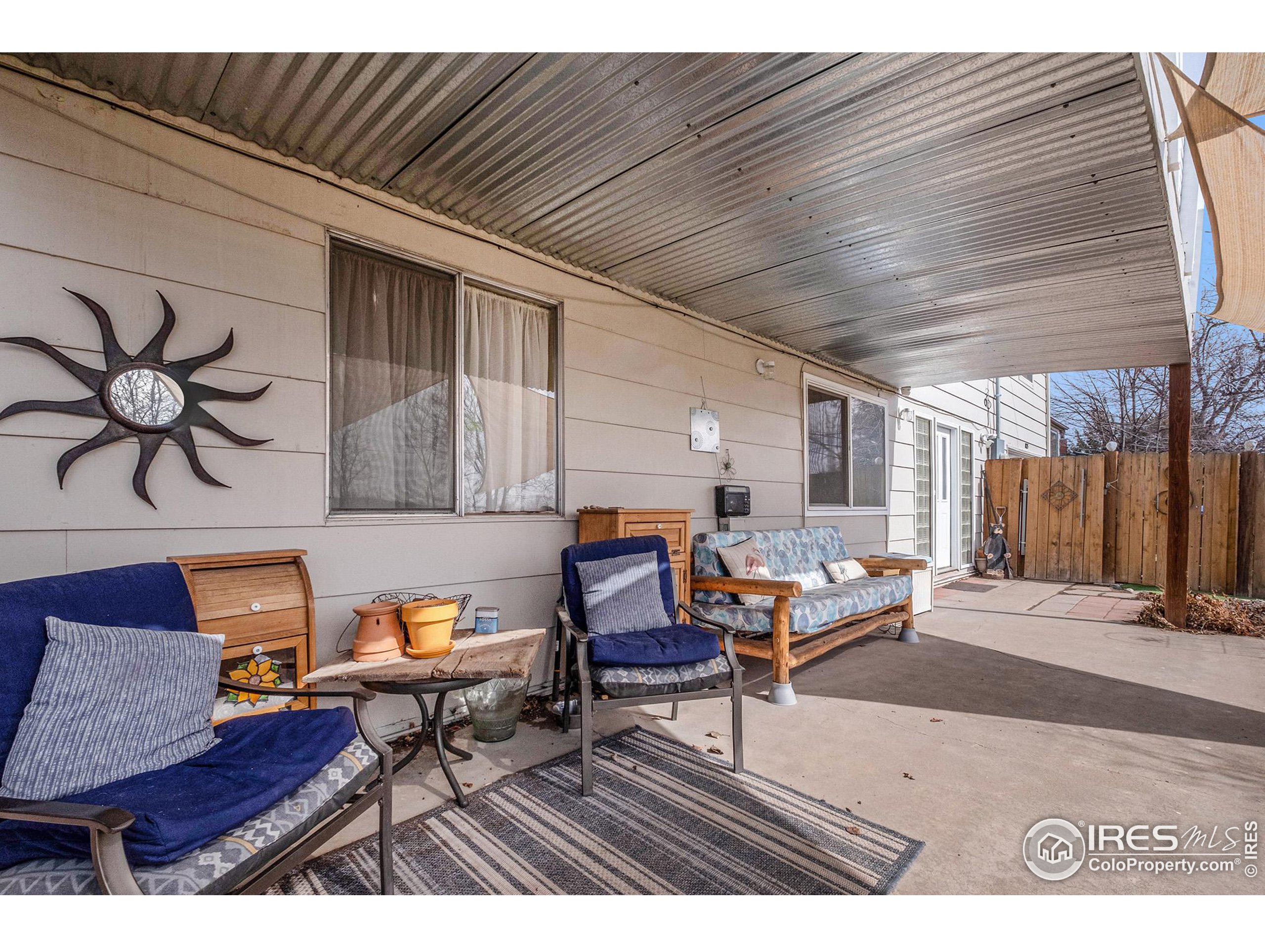 1125 W Broadmoor Dr
