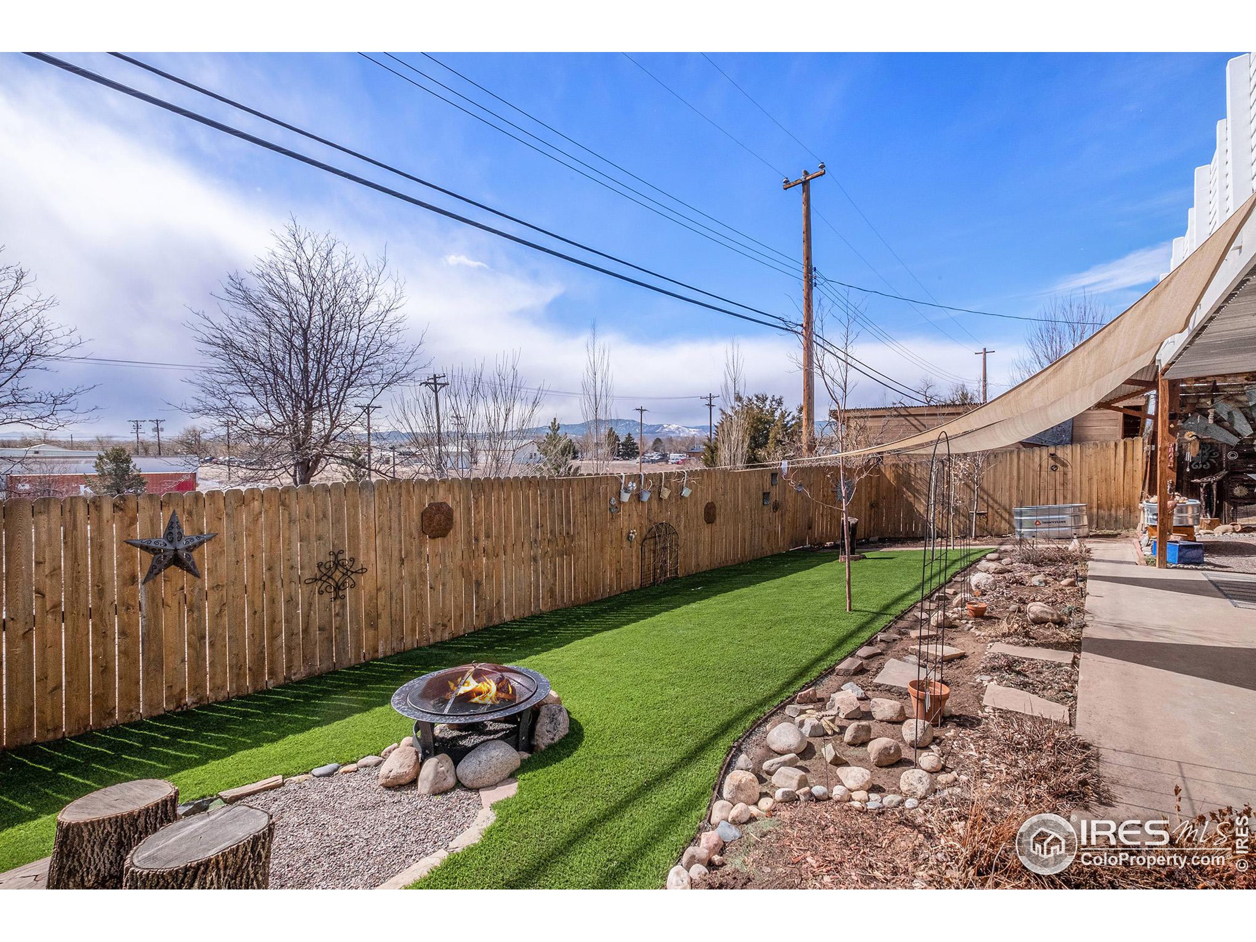 1125 W Broadmoor Dr
