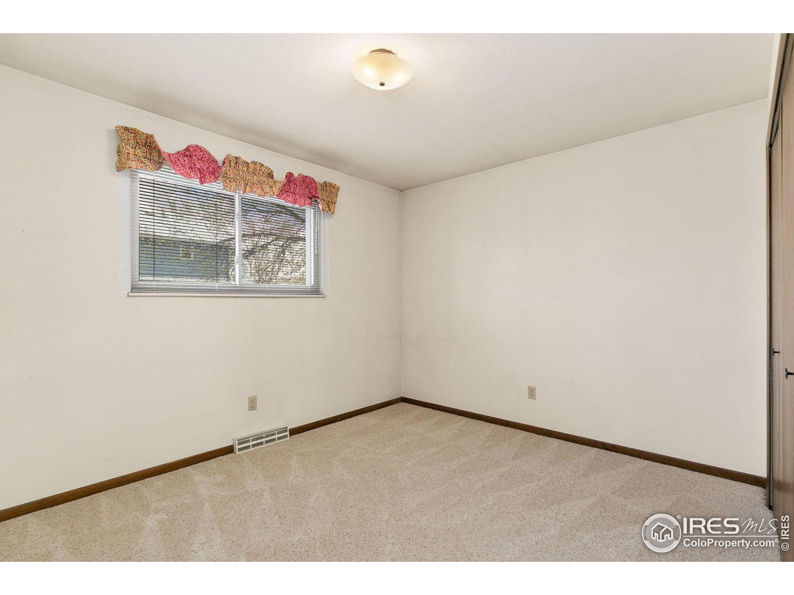 396 S 23rd Ave