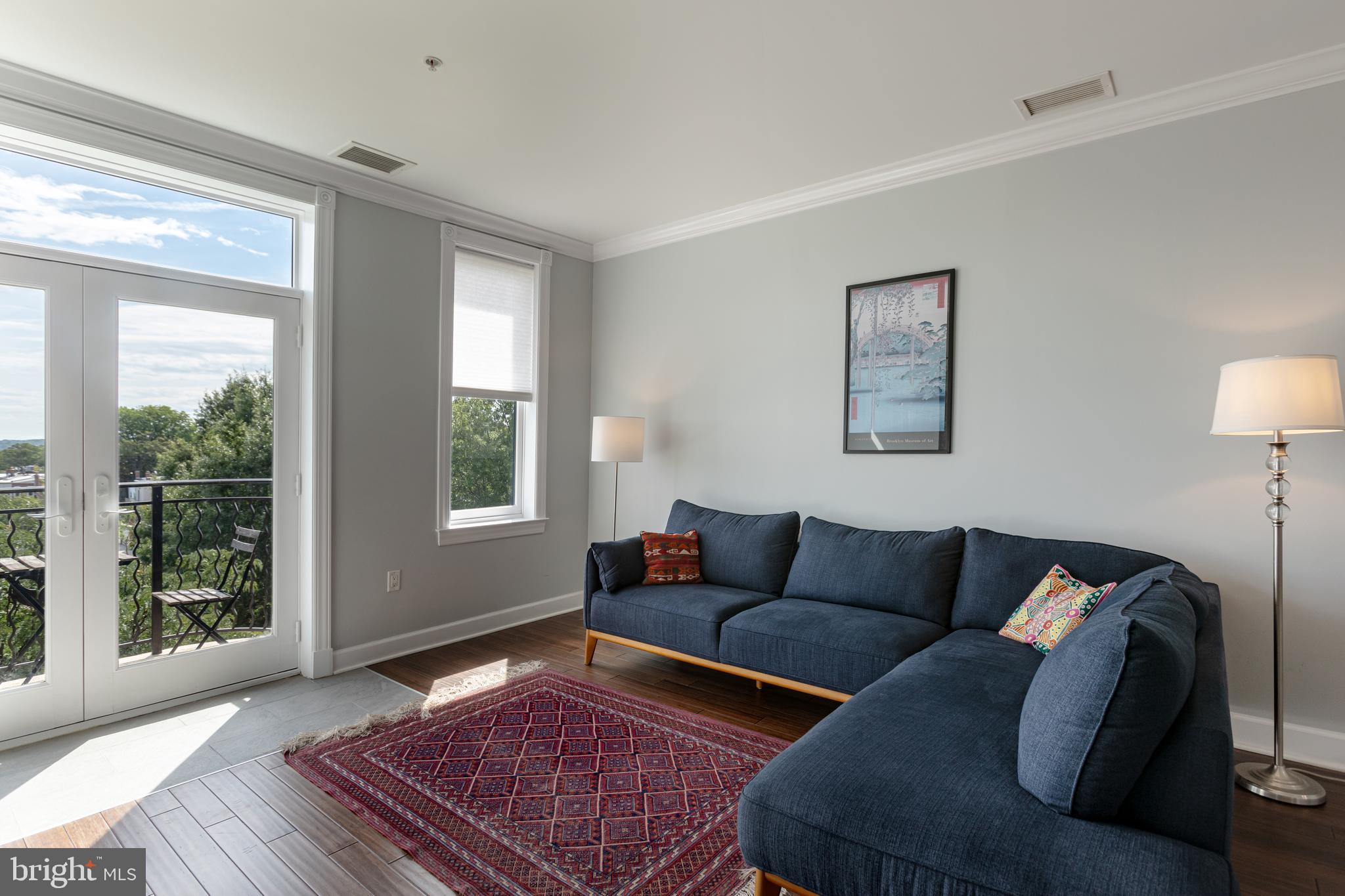 401 13th STREET NE Unit: PH5