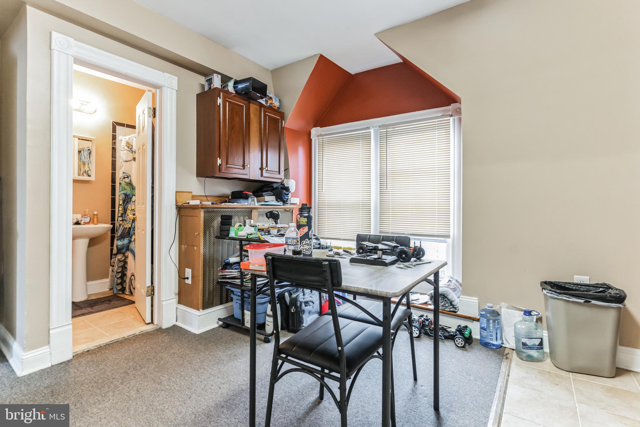 702 Quincy STREET NW