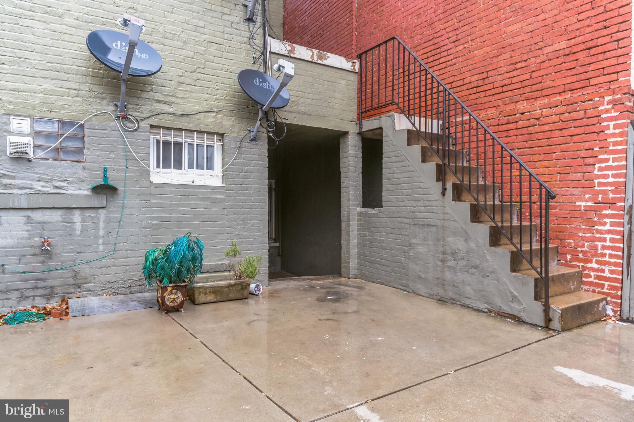 702 Quincy STREET NW