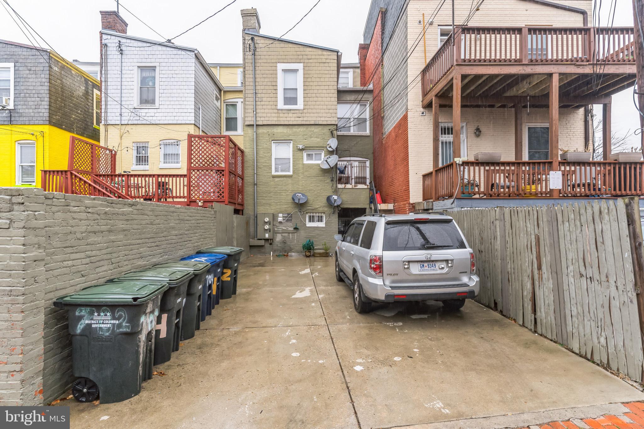 702 Quincy STREET NW