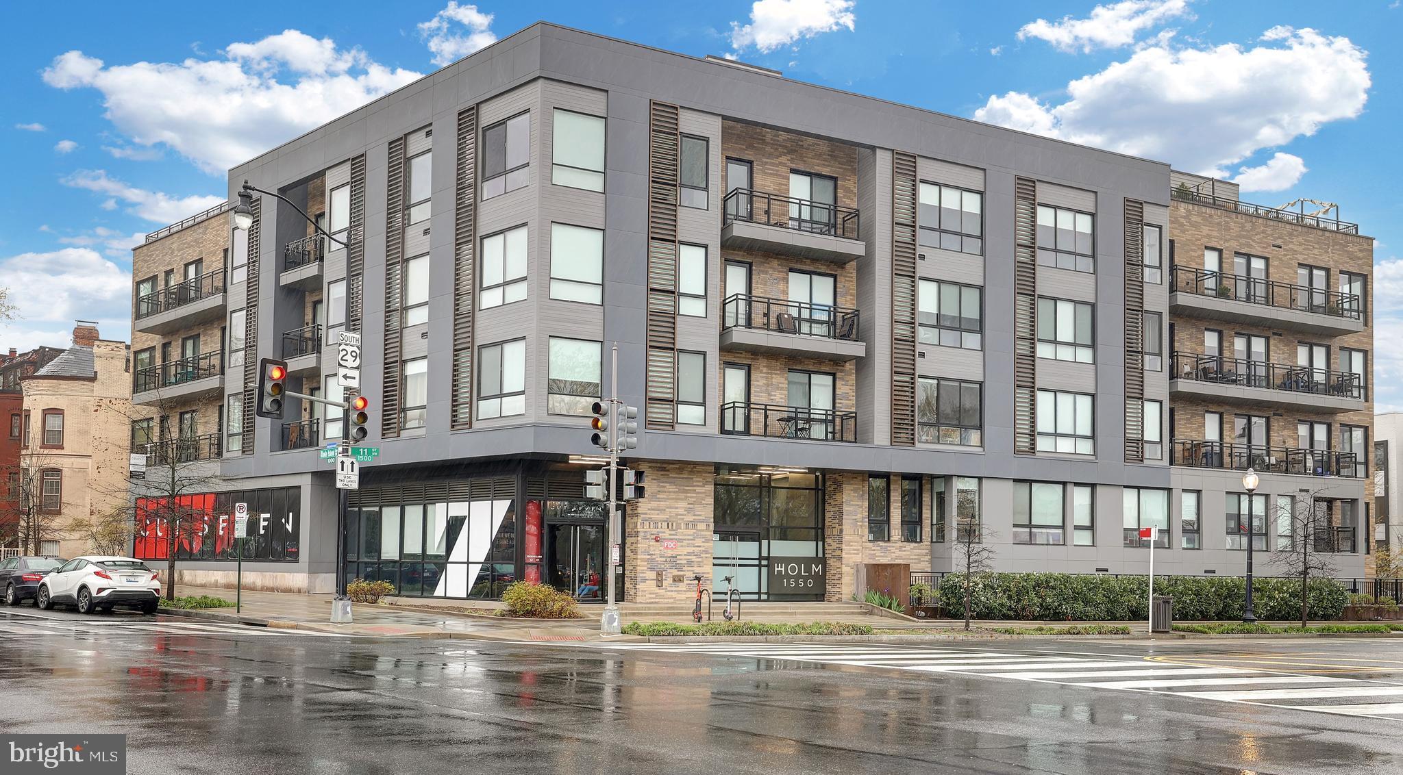 1550 11th St NW #209