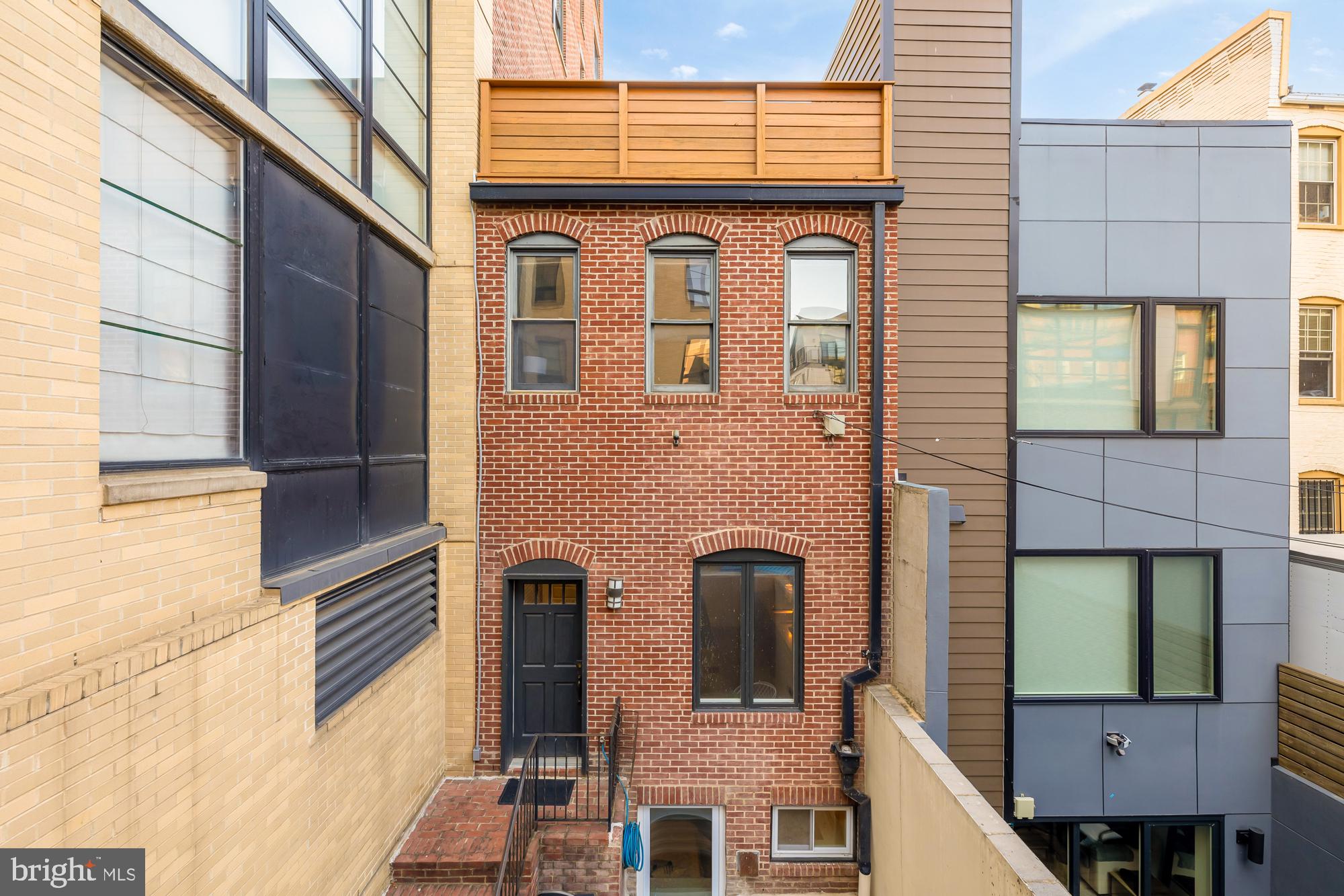 1342 W ST NW