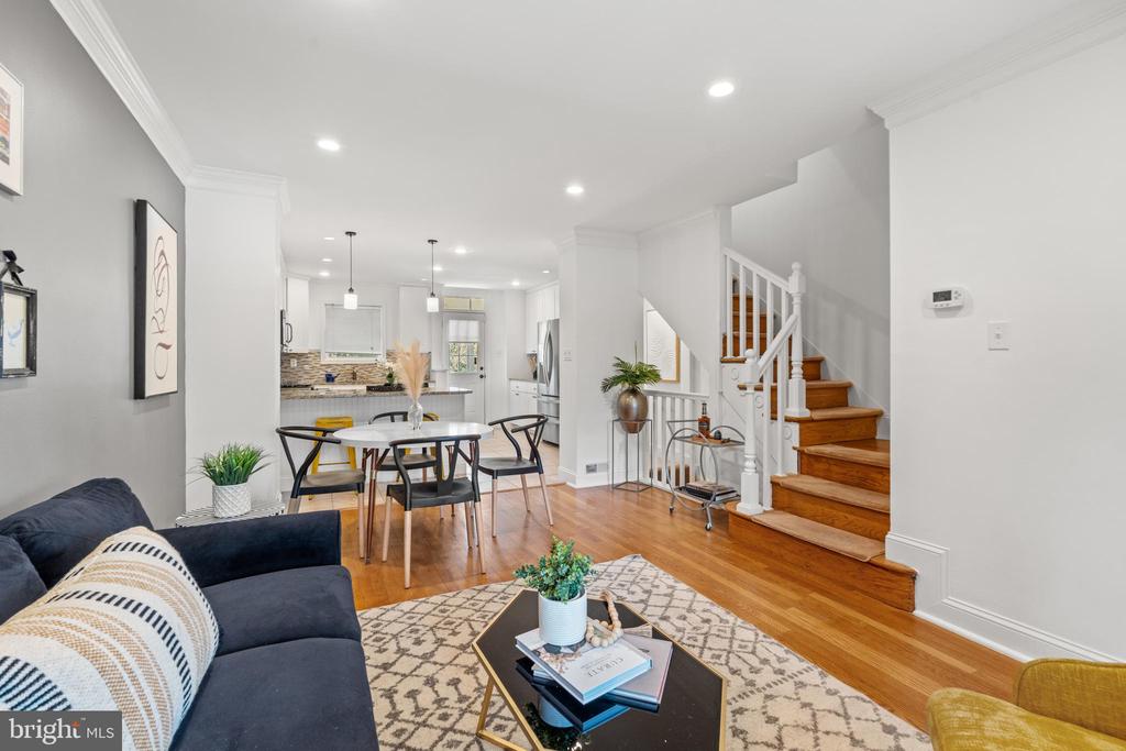 2315 13TH PL NE