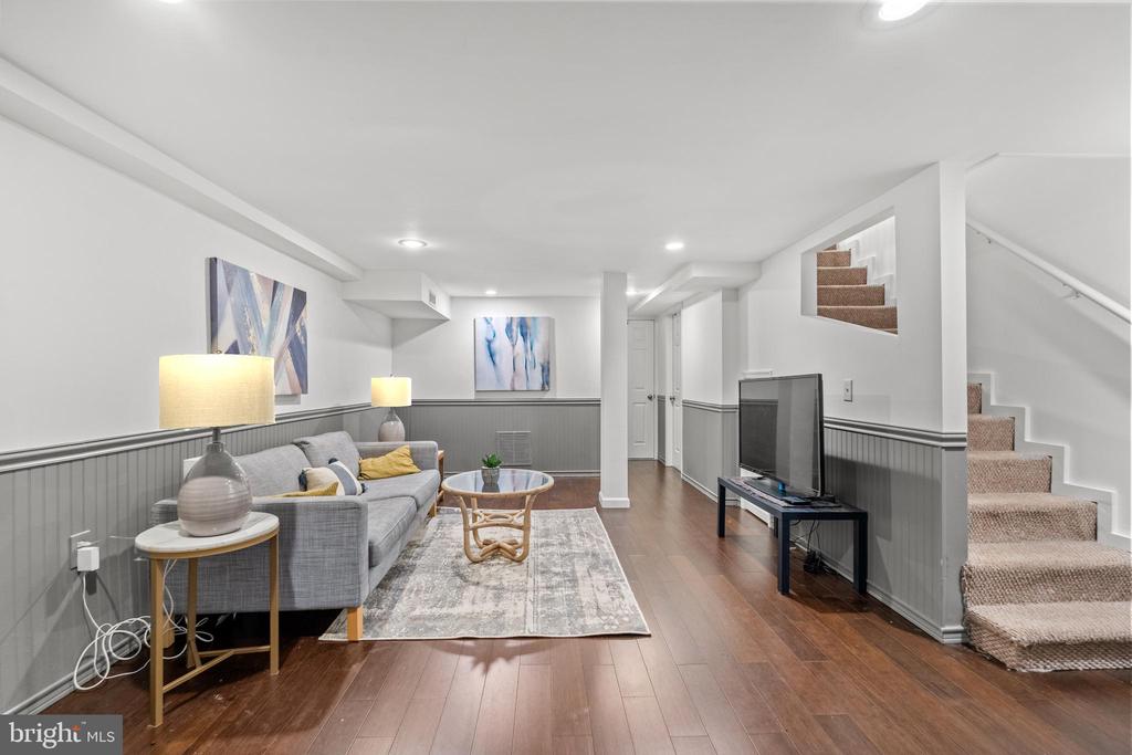 2315 13TH PL NE