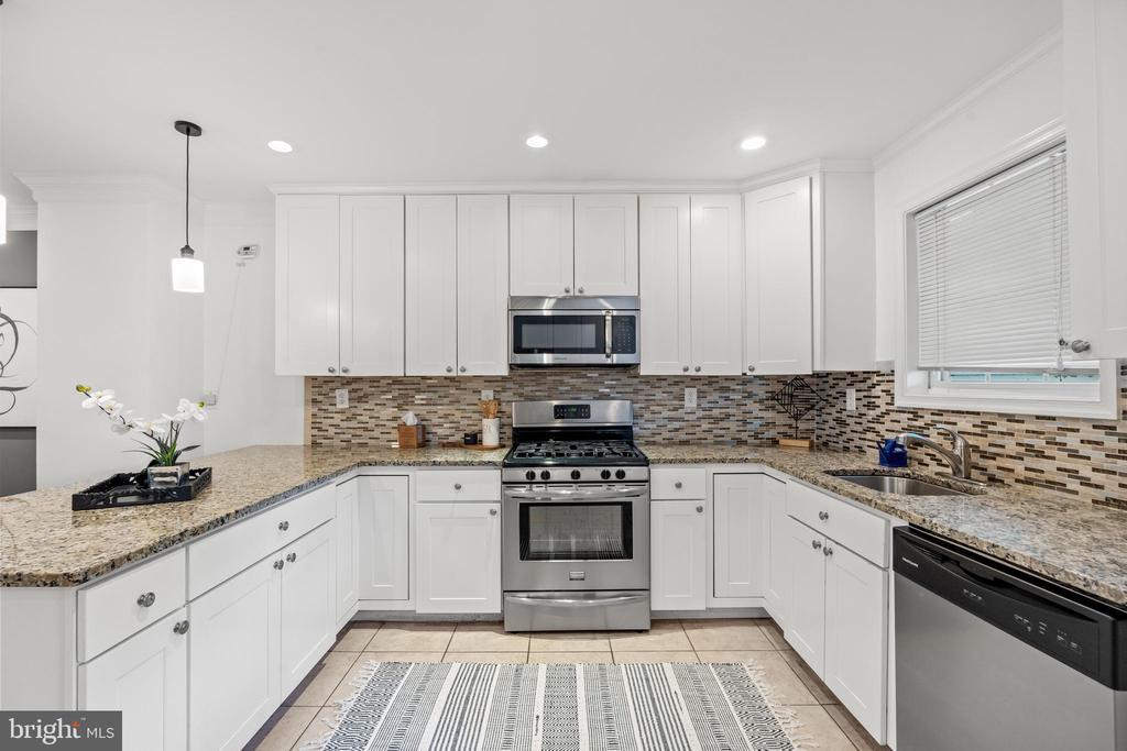 2315 13TH PL NE