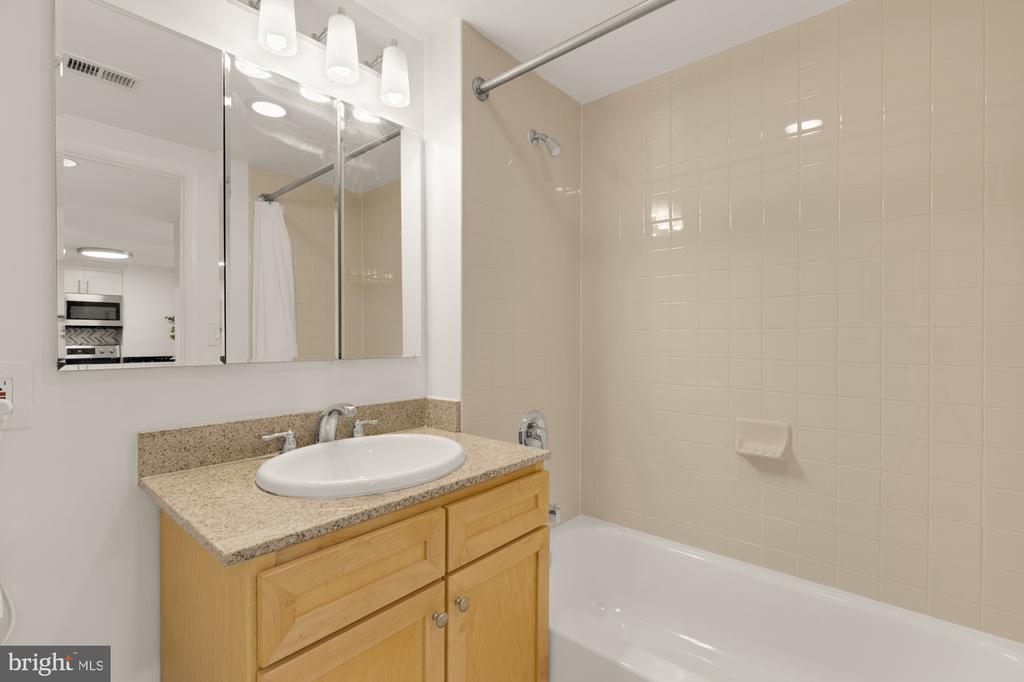 1150 K STREET NW 1211