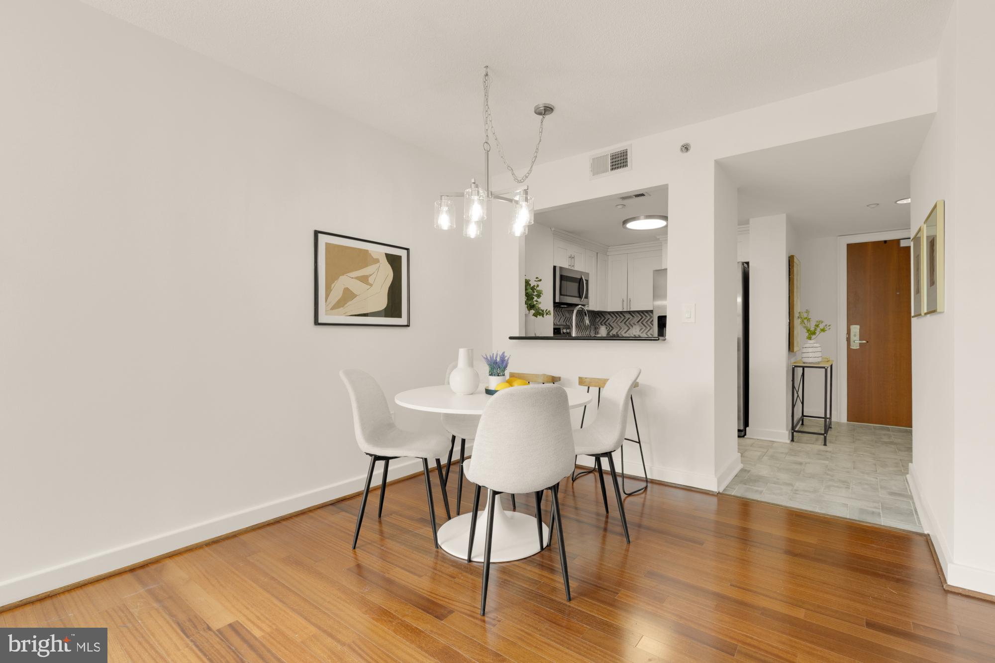 1150 K STREET NW 1211