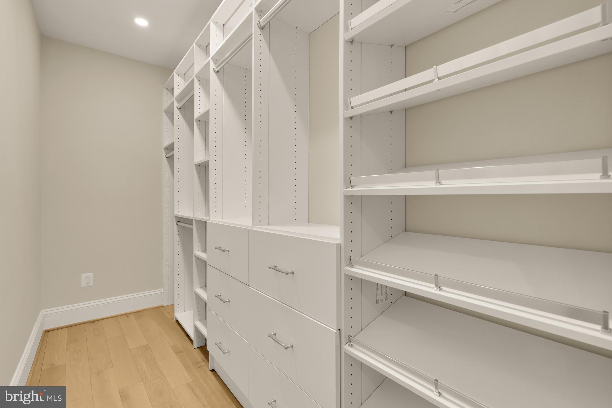 3277 PROSPECT STREET NW