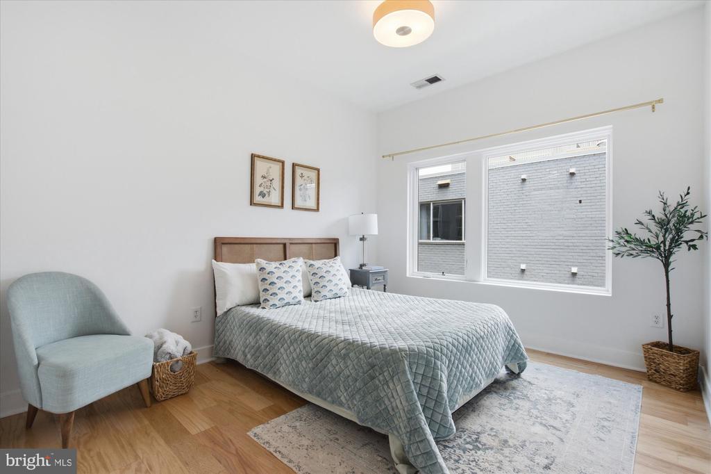 1443 CHAPIN STREET NW 302