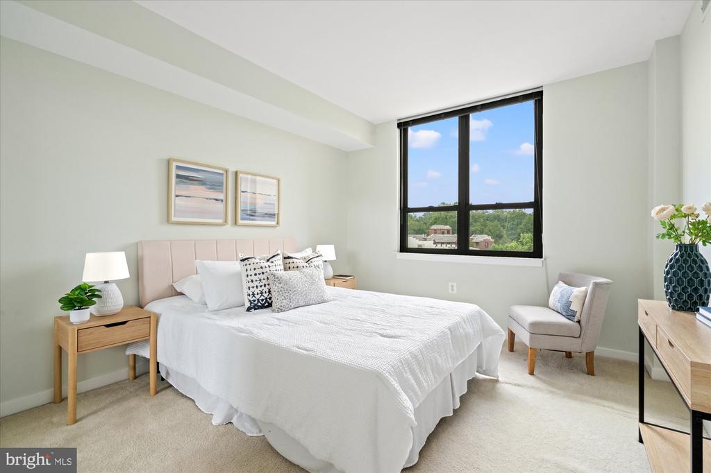 3883 CONNECTICUT AVENUE NW Unit: 812