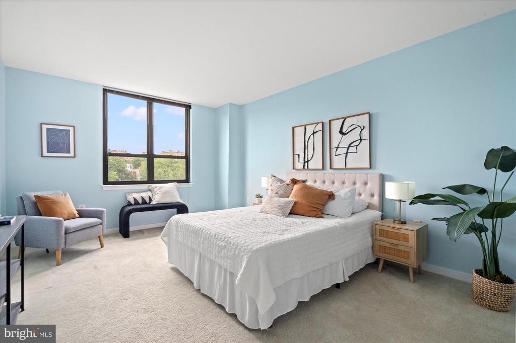 3883 CONNECTICUT AVENUE NW Unit: 812