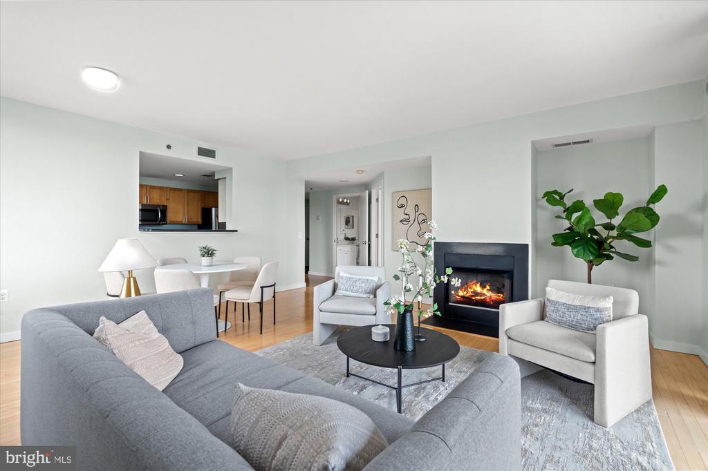 3883 CONNECTICUT AVENUE NW Unit: 812