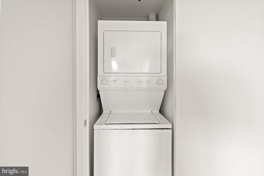 3883 CONNECTICUT AVENUE NW Unit: 812