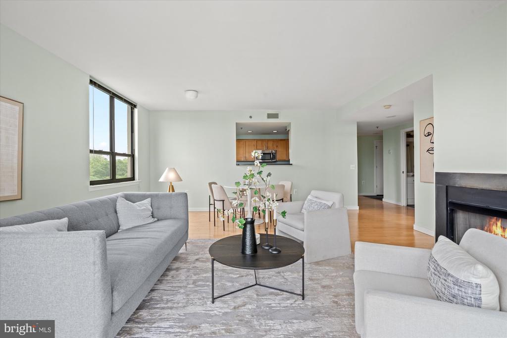 3883 CONNECTICUT AVENUE NW Unit: 812
