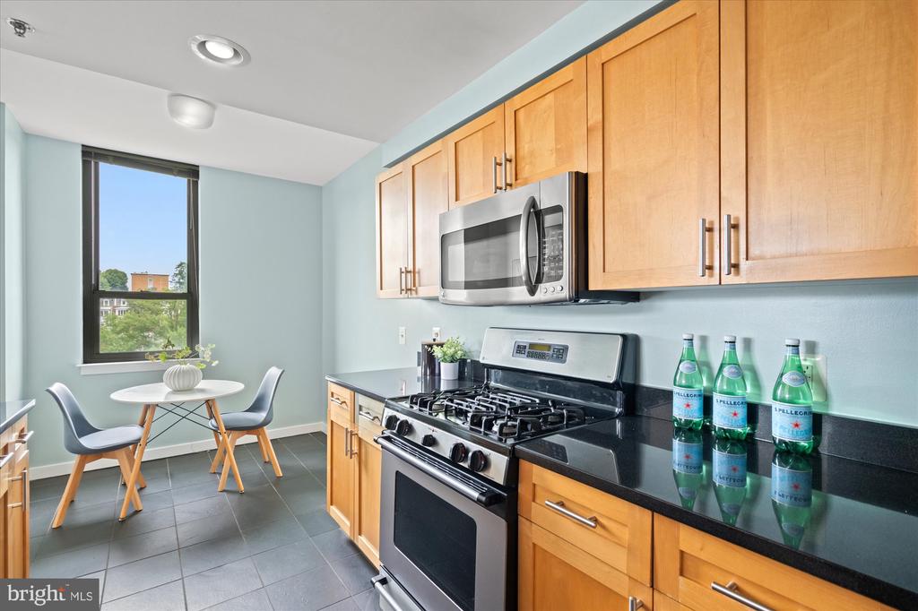 3883 CONNECTICUT AVENUE NW Unit: 812