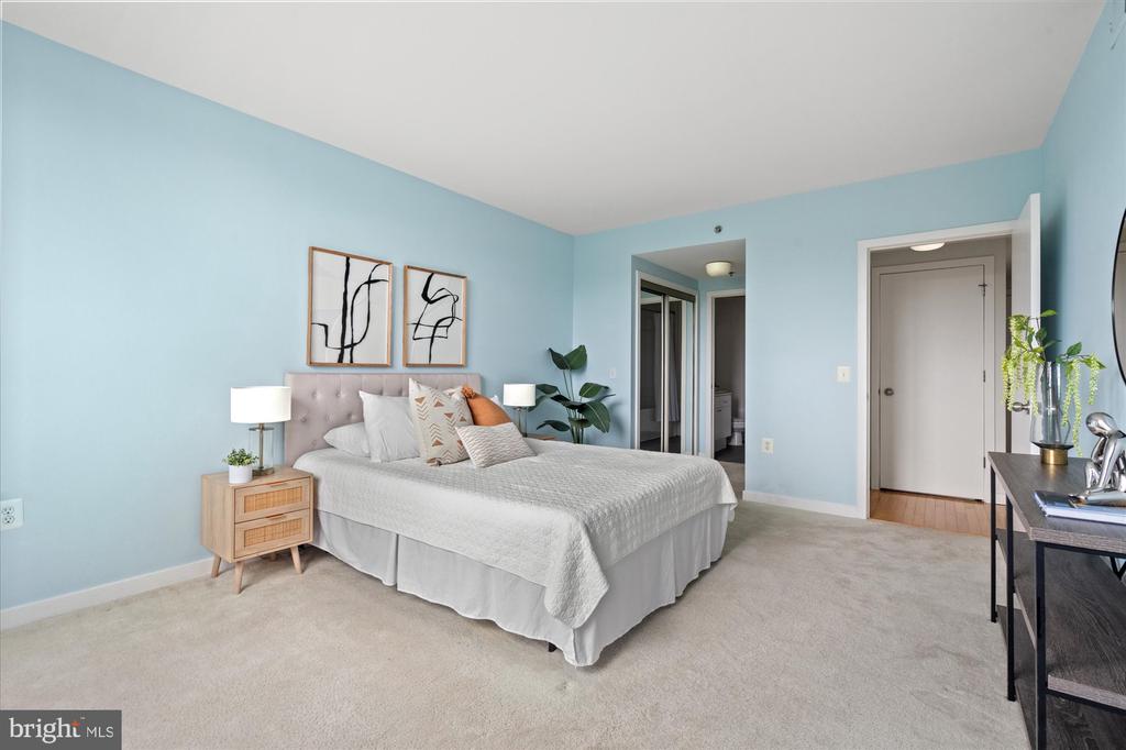 3883 CONNECTICUT AVENUE NW Unit: 812