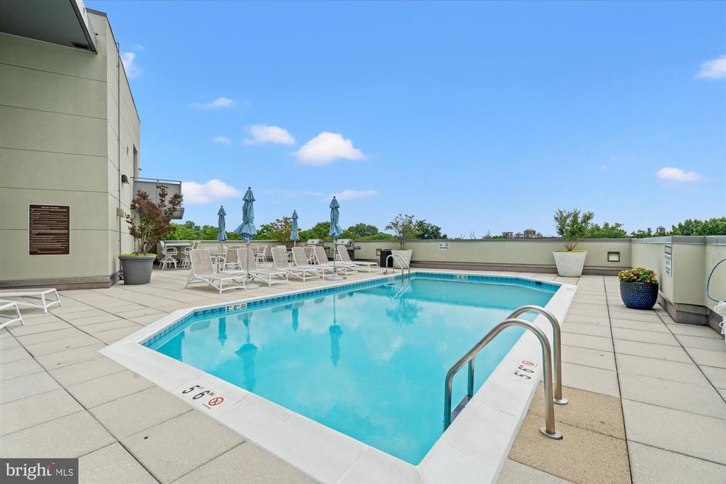 3883 CONNECTICUT AVENUE NW Unit: 812