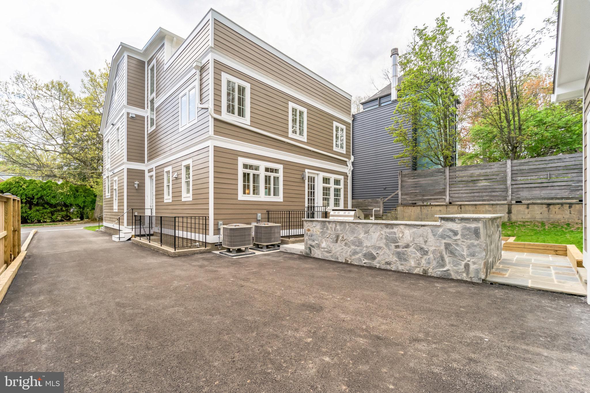151 Quincy St