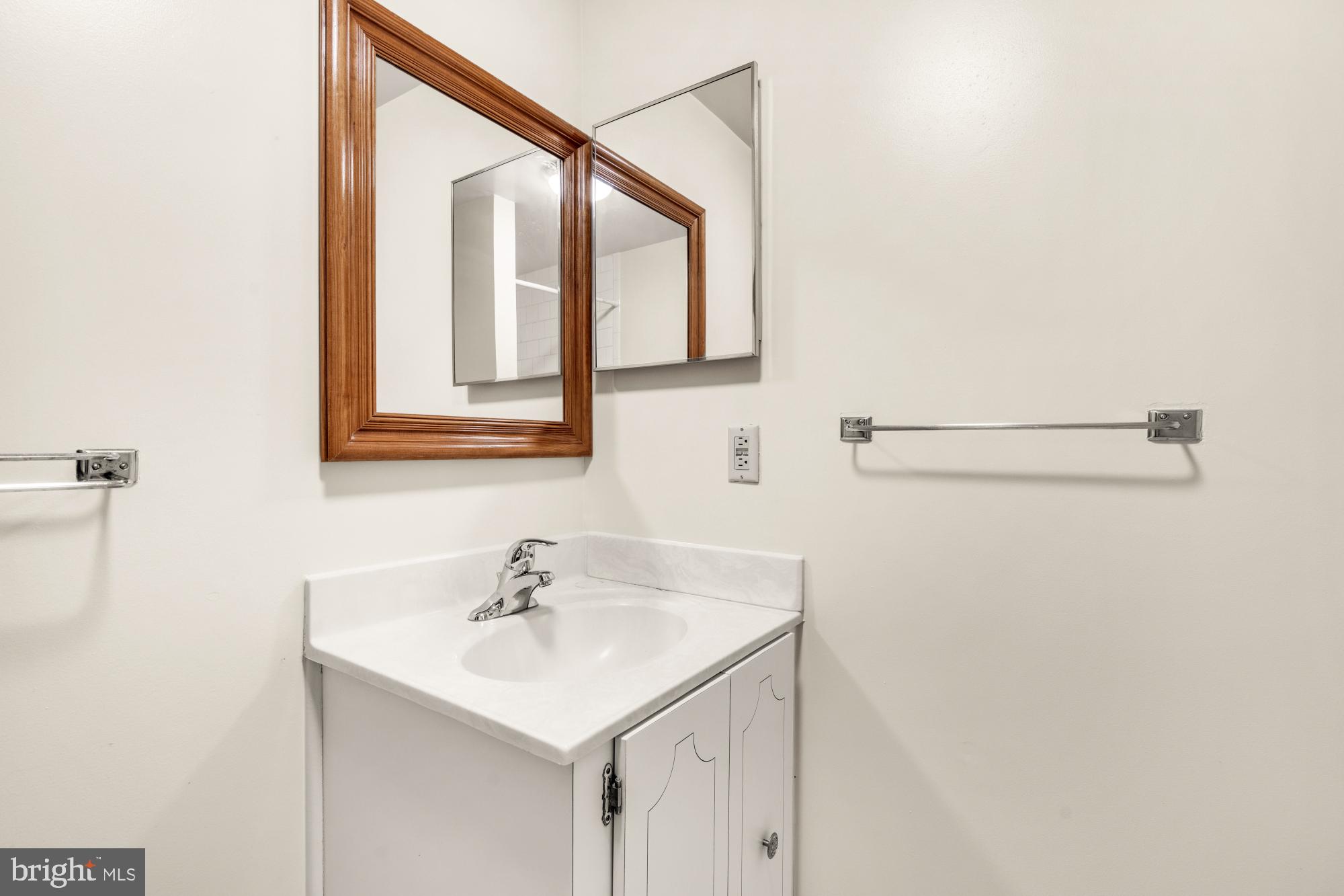 10855 LOCKWOOD DRIVE