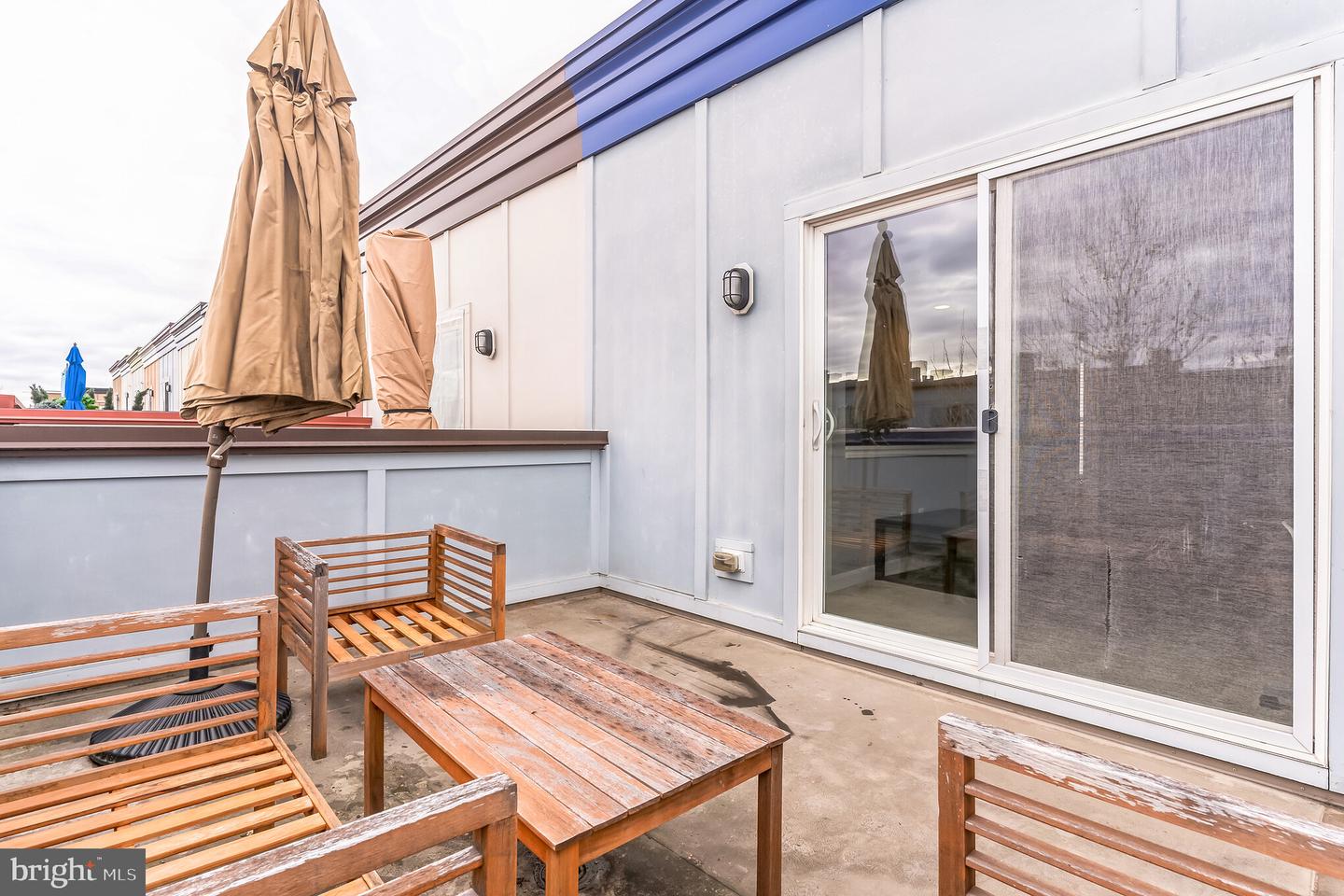 4558 Longfellow STREET