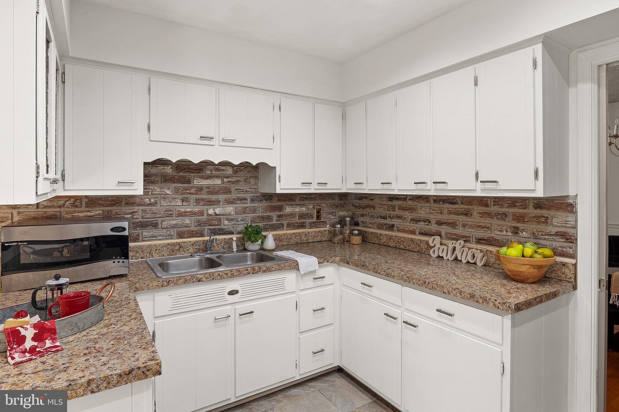 10904 BROOKWOOD AVENUE