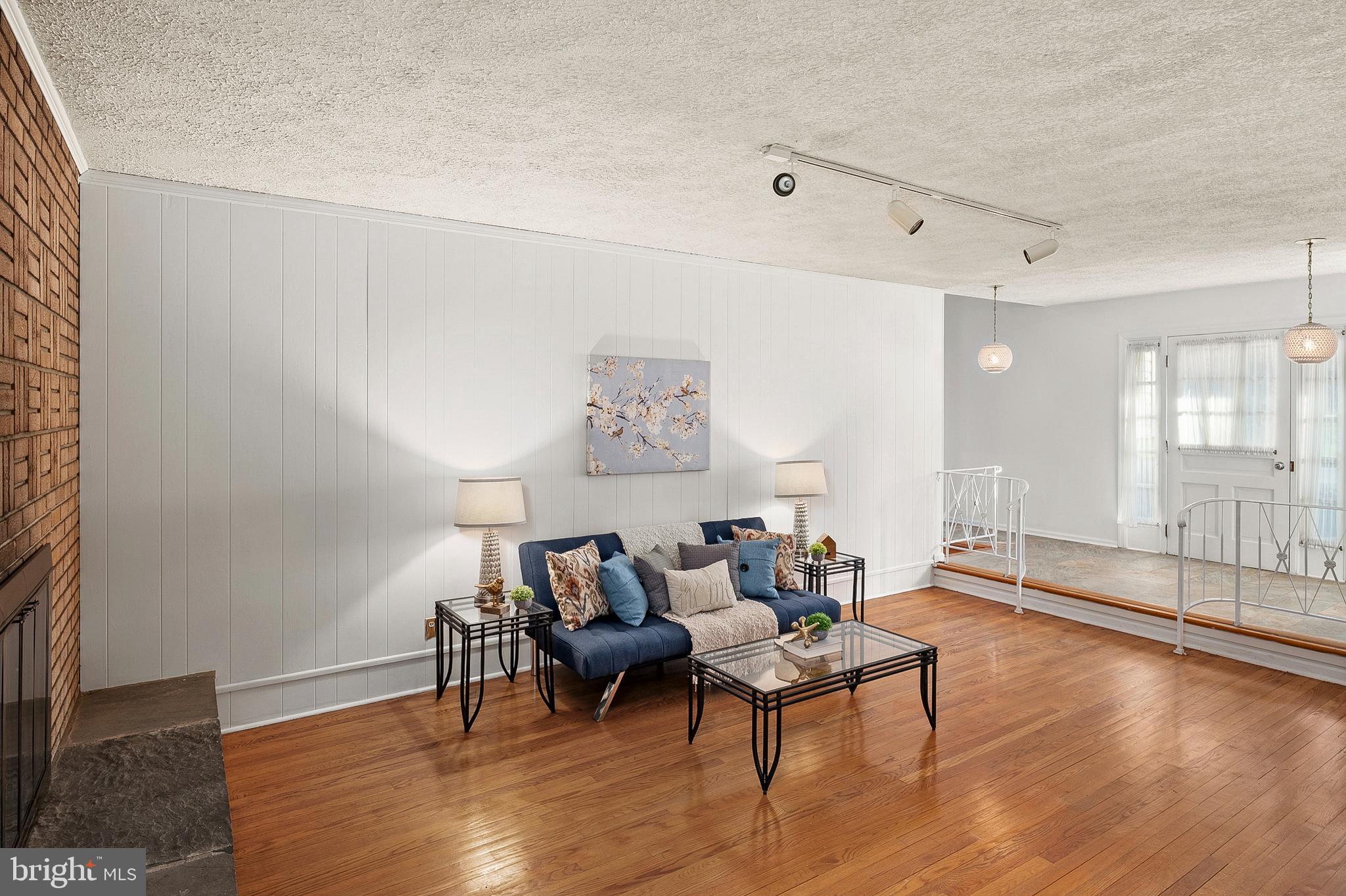 10904 BROOKWOOD AVENUE