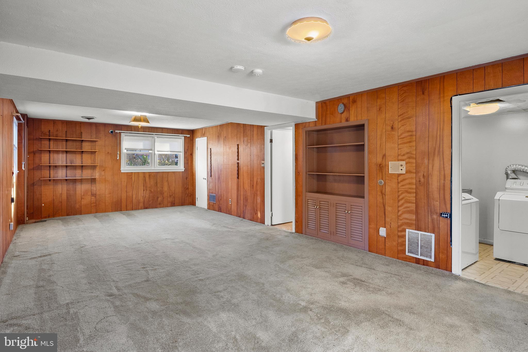 10904 BROOKWOOD AVENUE