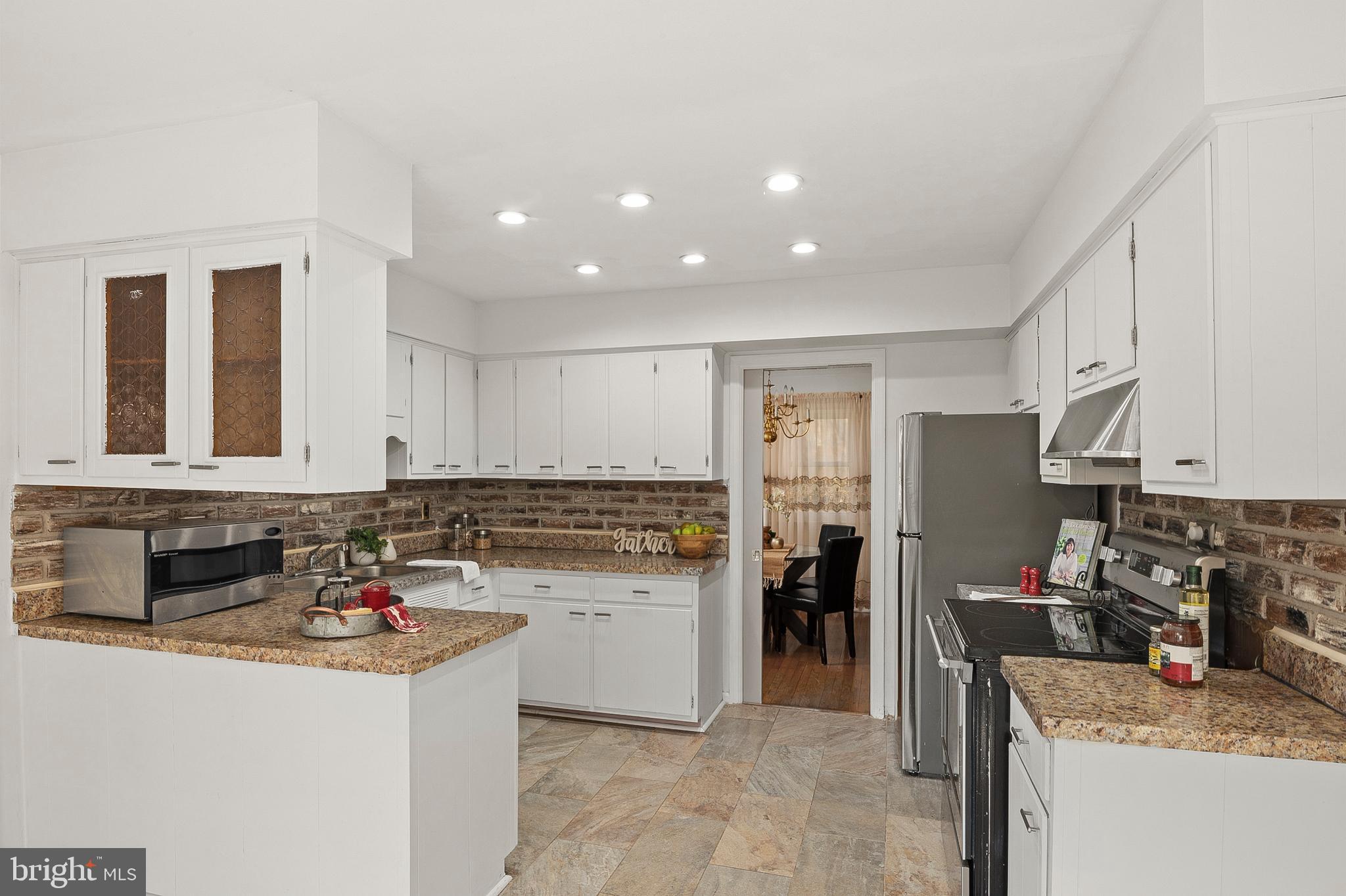 10904 BROOKWOOD AVENUE