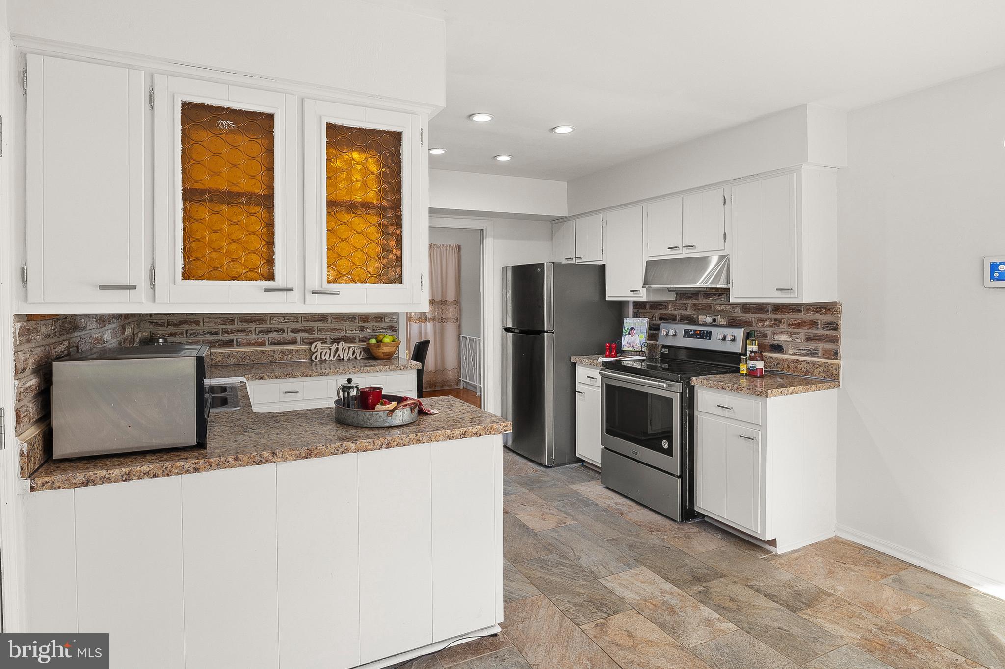 10904 BROOKWOOD AVENUE