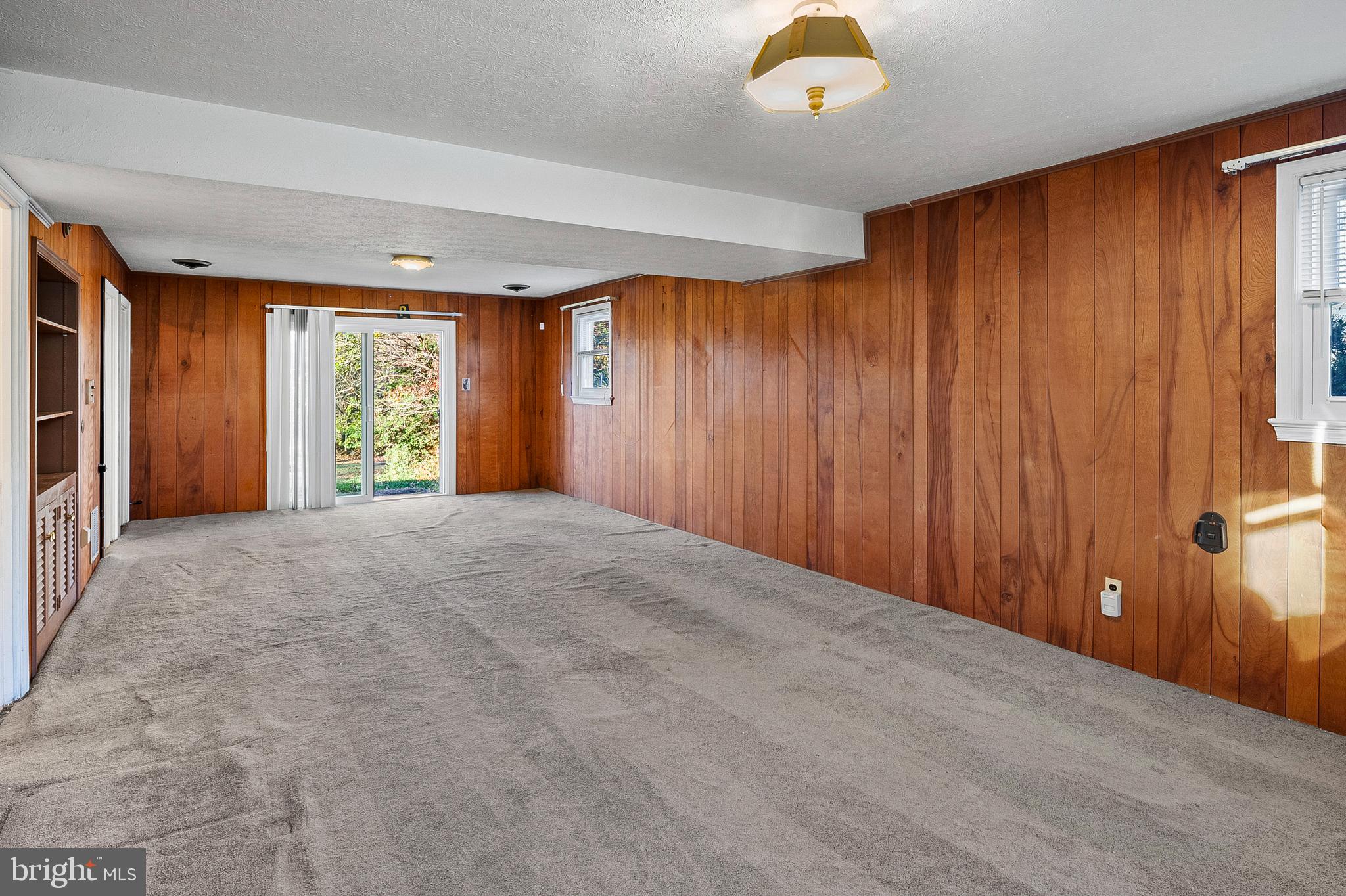 10904 BROOKWOOD AVENUE