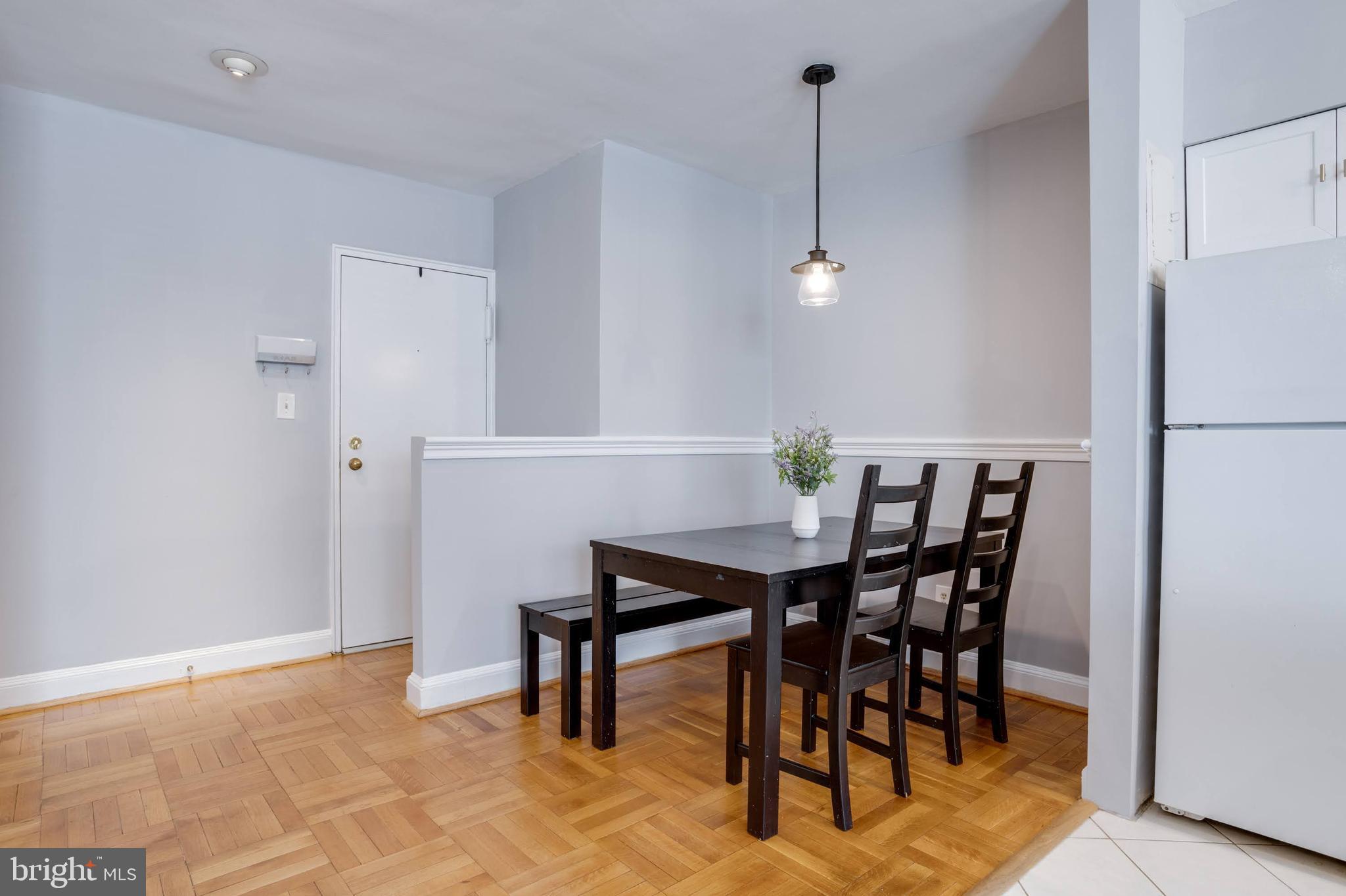 1303 N Ode St #204