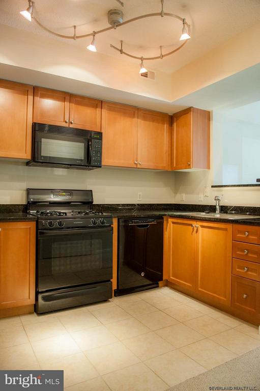 851 N GLEBE RD #510