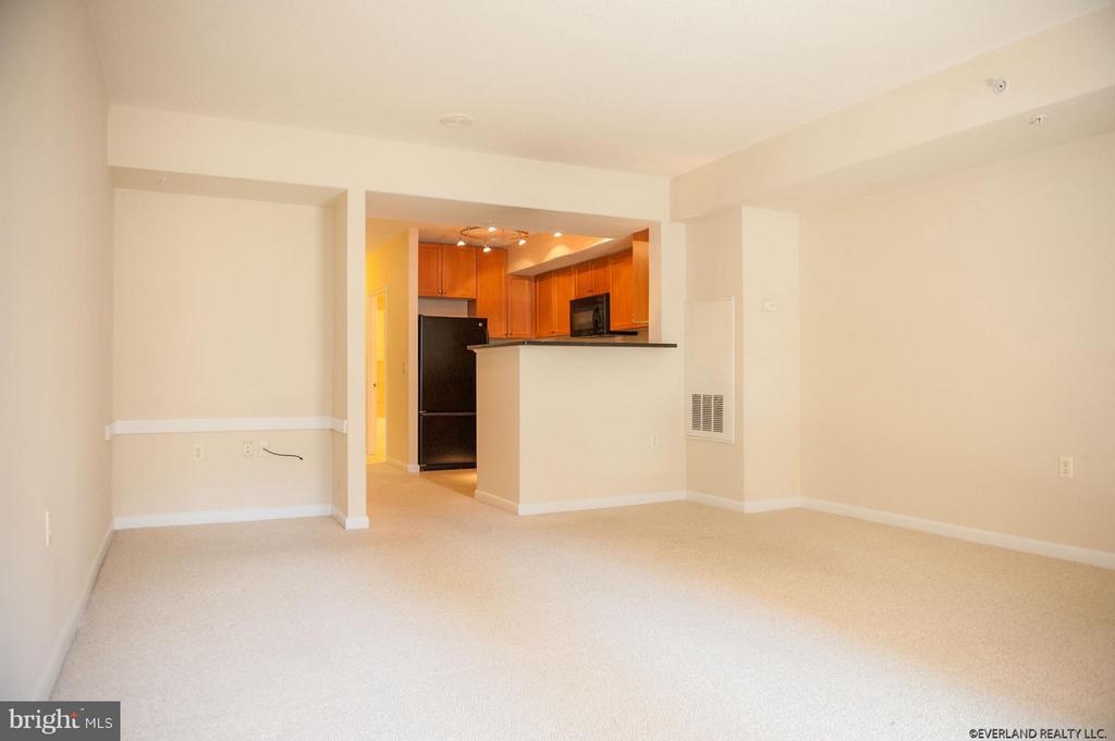 851 N GLEBE RD #510