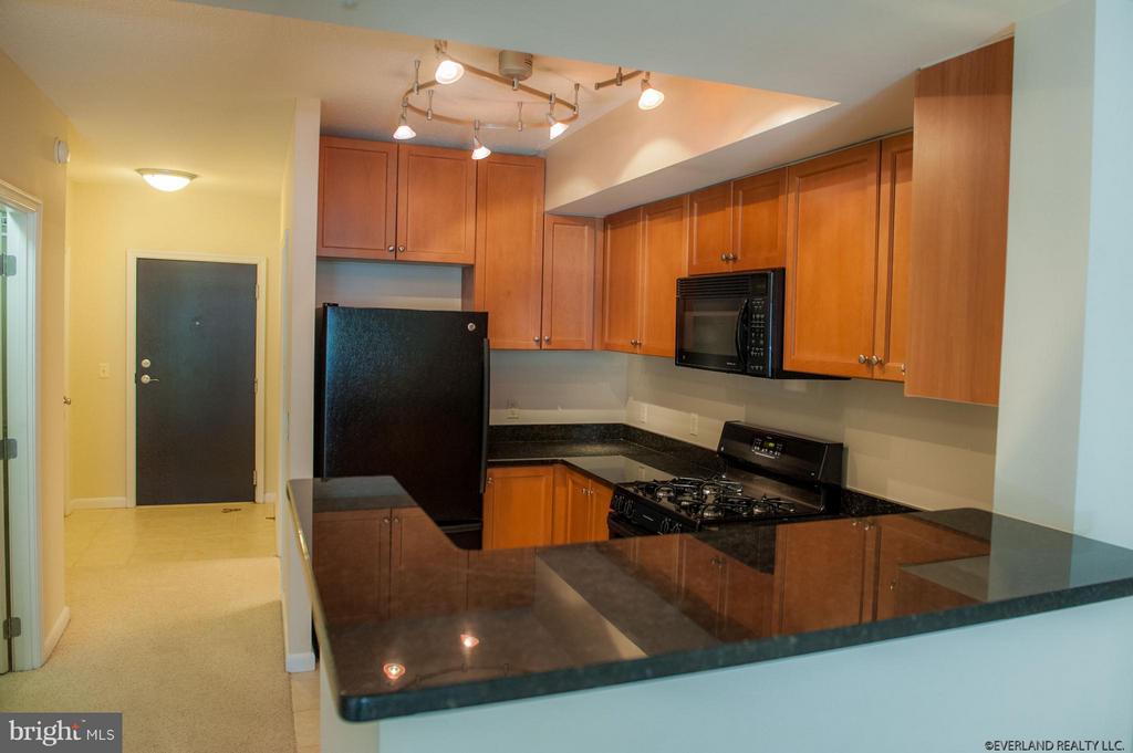 851 N GLEBE RD #510
