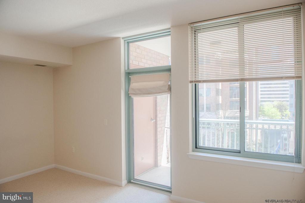 851 N GLEBE RD #510