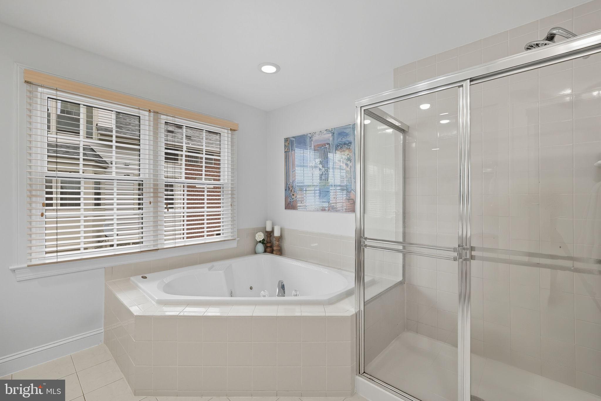 1044 N STAFFORD STREET