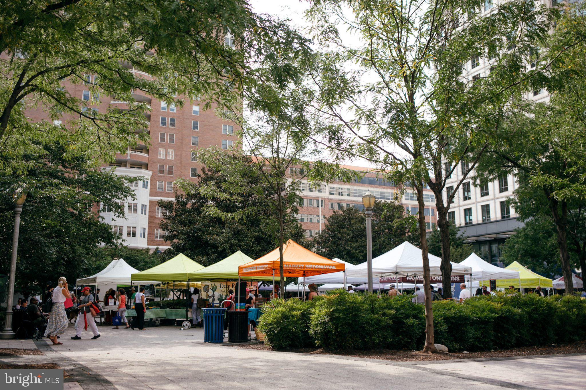 1044 N STAFFORD STREET